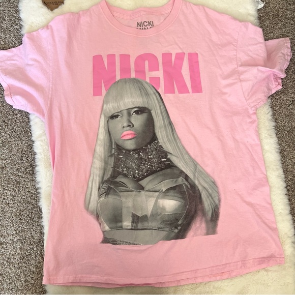 Nicki Minaj Baby Pink Shirt Size Large - Picture 1 of 5